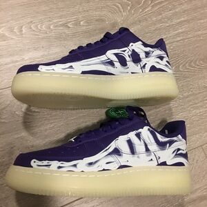Brand new Nike skeleton size 6